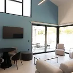 Black Mountain Villa Vlachata