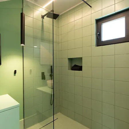 Villa Black Mountain Vlachata